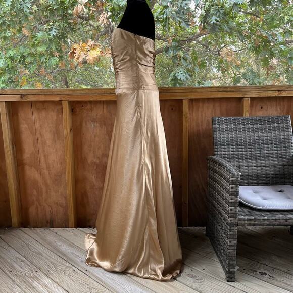 Laundry By Shelli Segal 100% Silk Gold Strapless Formal Size 8. NEW - Picture 2 of 9